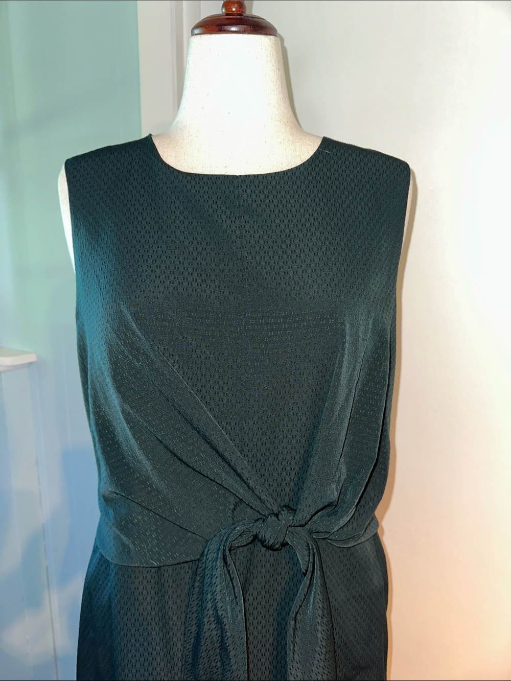 Ann Taylor Sleeveless Deep Green Tie-Front Midi Dress - Picture 3 of 6